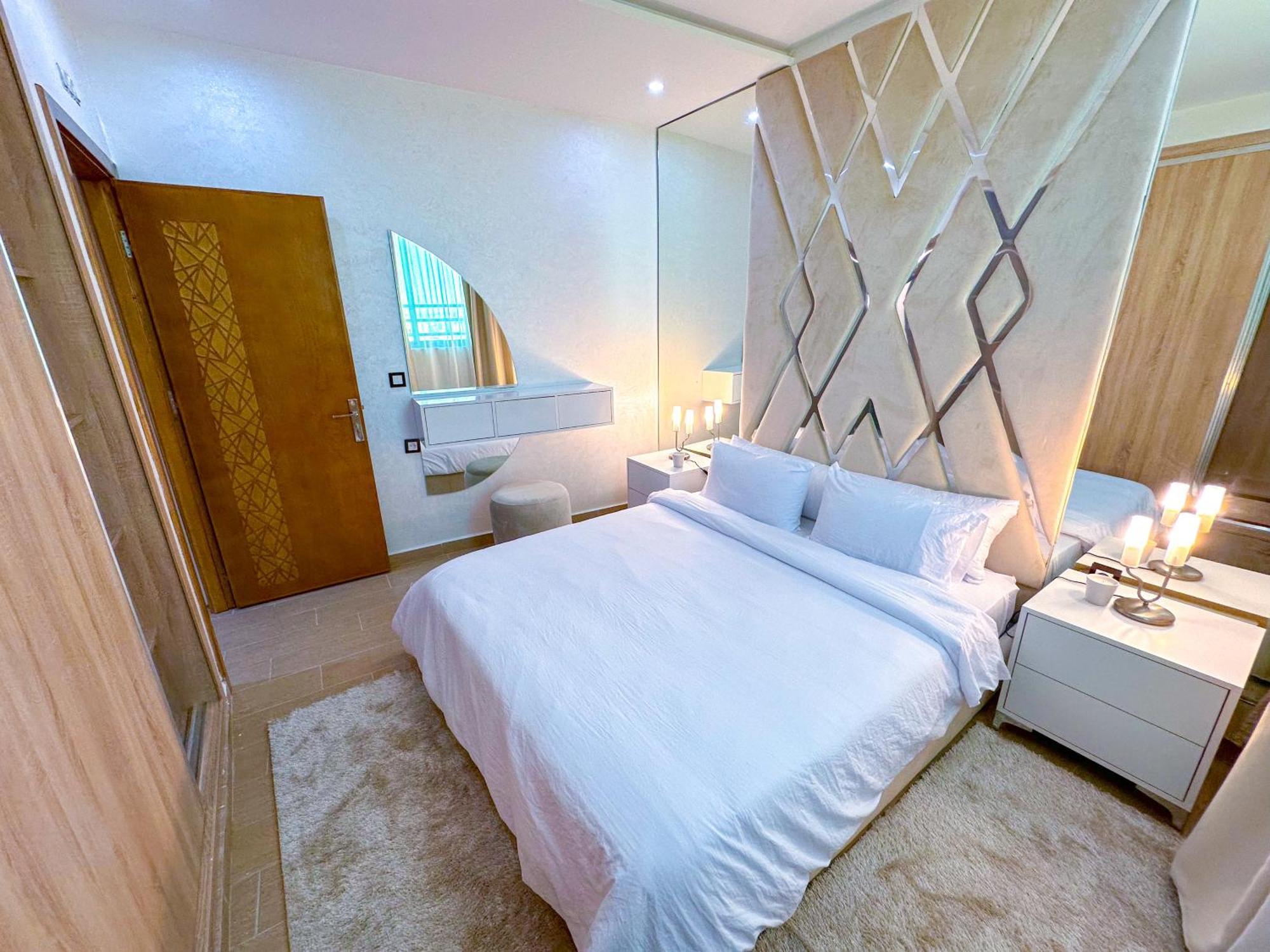 Veluxa - Luxury Holiday Homes - Centric Flat Tanger Exteriör bild