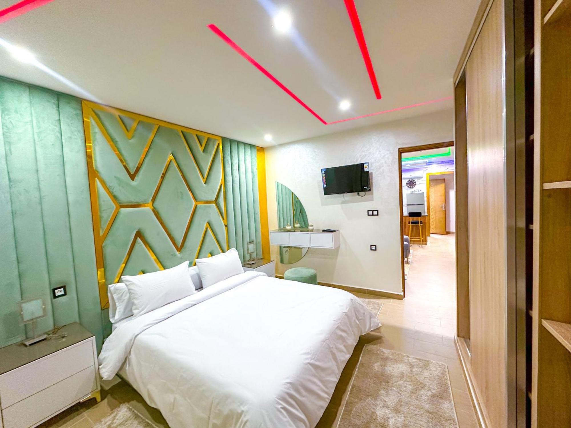 Veluxa - Luxury Holiday Homes - Centric Flat Tanger Exteriör bild